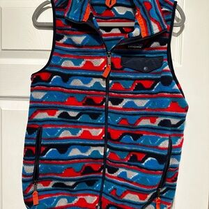 Patagonia Synchilla Red and Blue Patterned Fleece Vest